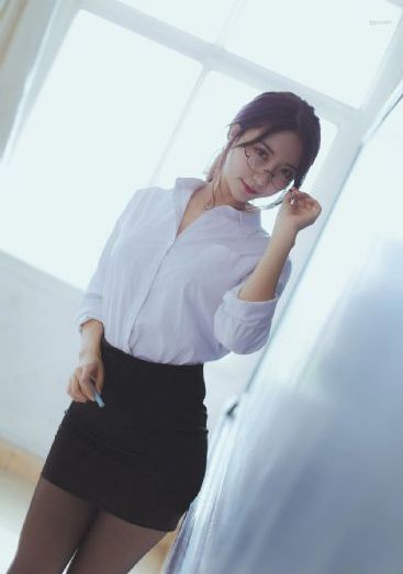 免费看美女视频