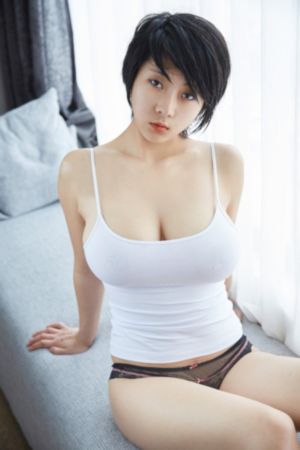吃岳让我吃她奶